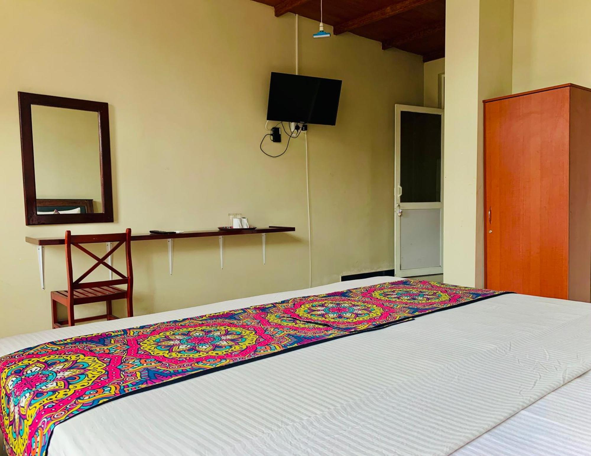 Elepath Lodge- Pinnawala Пиннавела Экстерьер фото